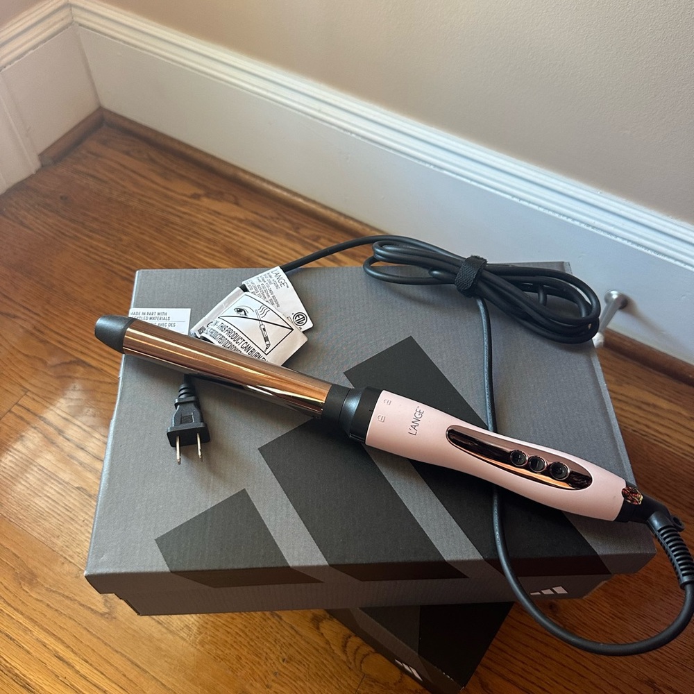 lange curling iron